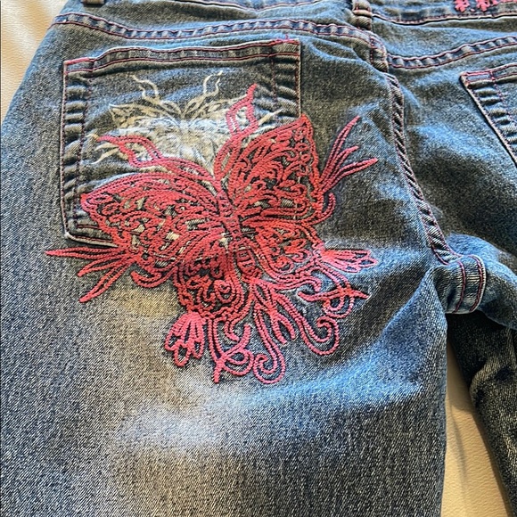 Amazing Embroidered Boot Leg Jeans with Butterfly Embellishments - Picture 7 of 13